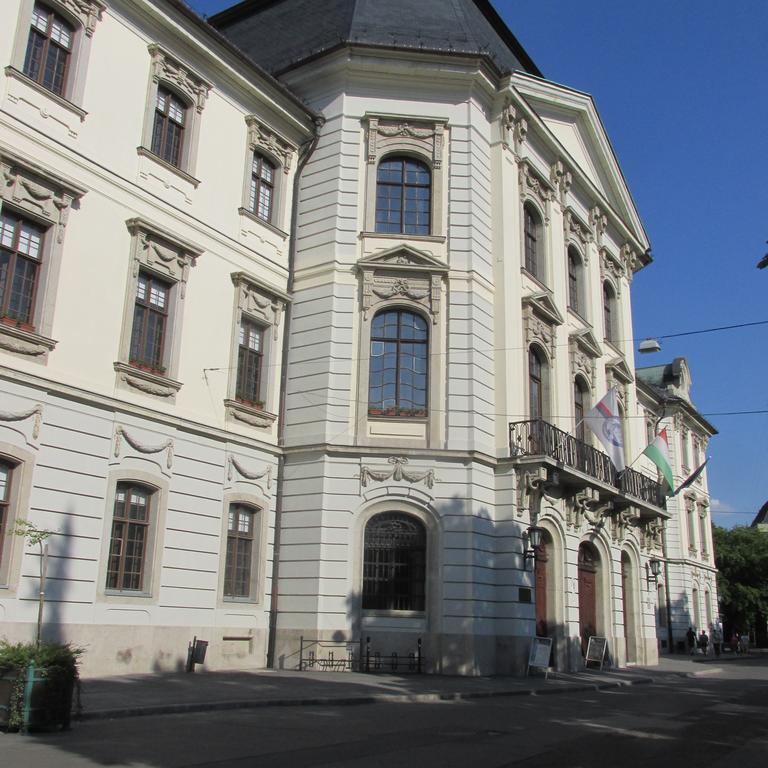 Fortuna Apartments Eger Eksteriør bilde